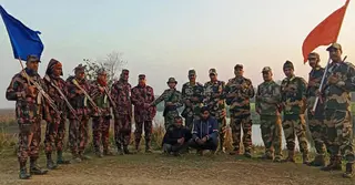 গোমস্তাপুর সীমান্ত থেকে ধরে আনা দুই ভারতীয় নাগরিককে ফেরত দিয়েছে বিজিবি